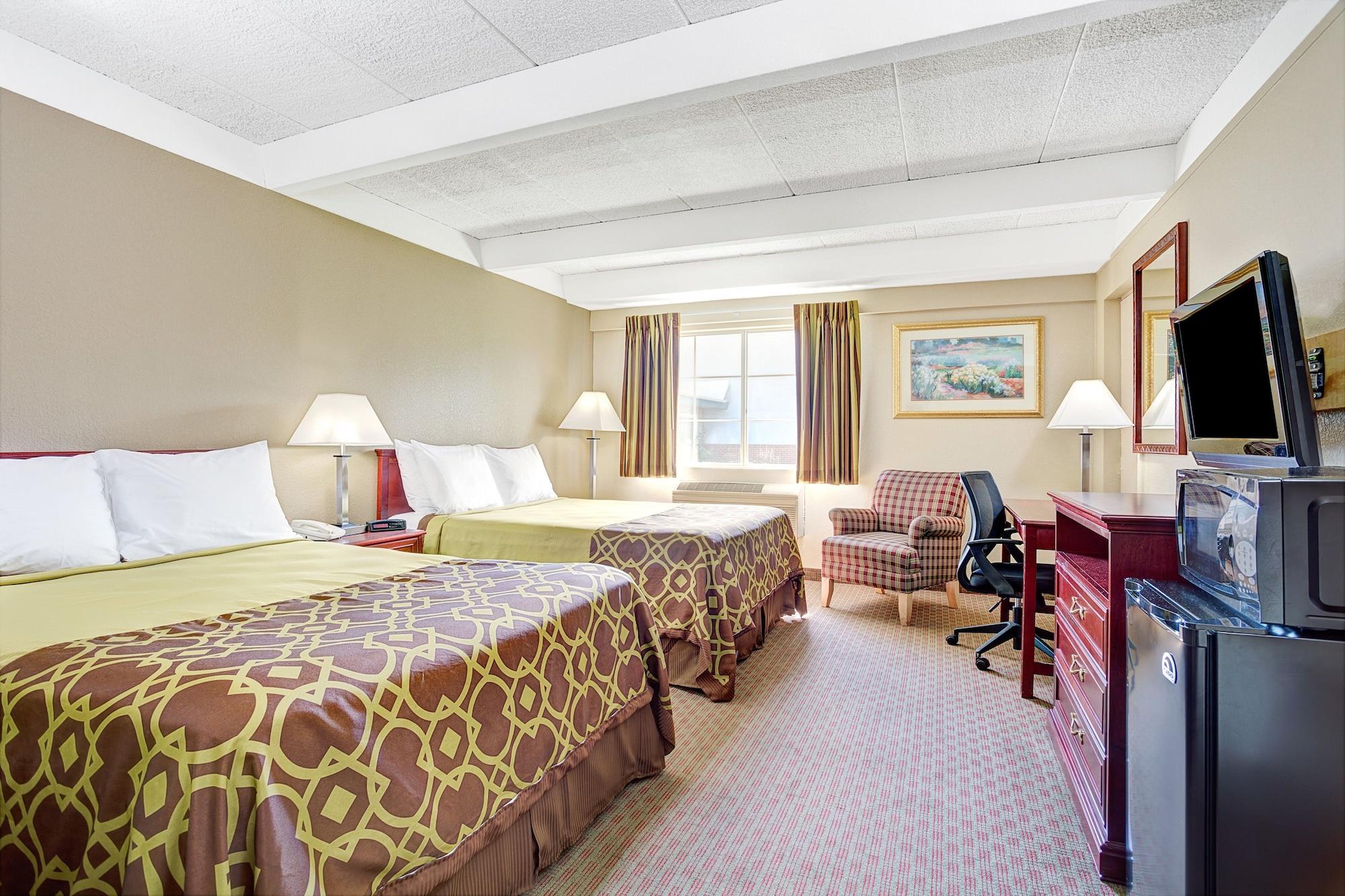 Travelodge By Wyndham Iowa City Eksteriør billede
